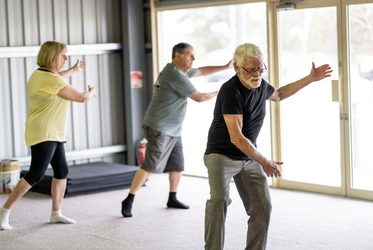 7 Basic Tai Chi Exercises for Seniors with Pictures