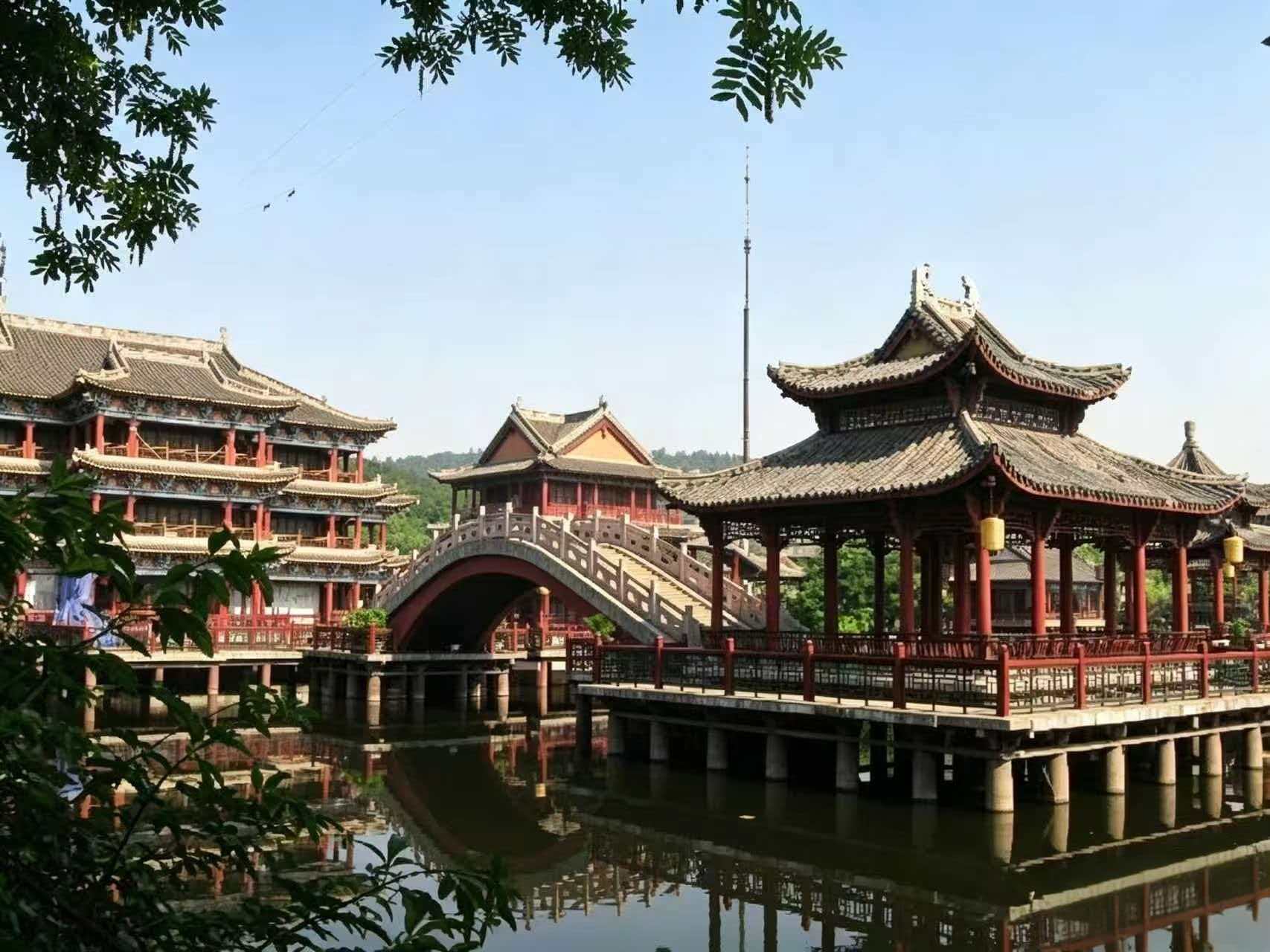 Qingming Riverside Landscape Garden