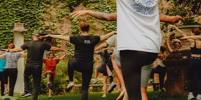 Tai Chi In School vs. Online Tai Chi Lessons